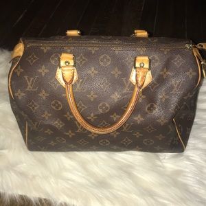 Louis Vuitton Speedy